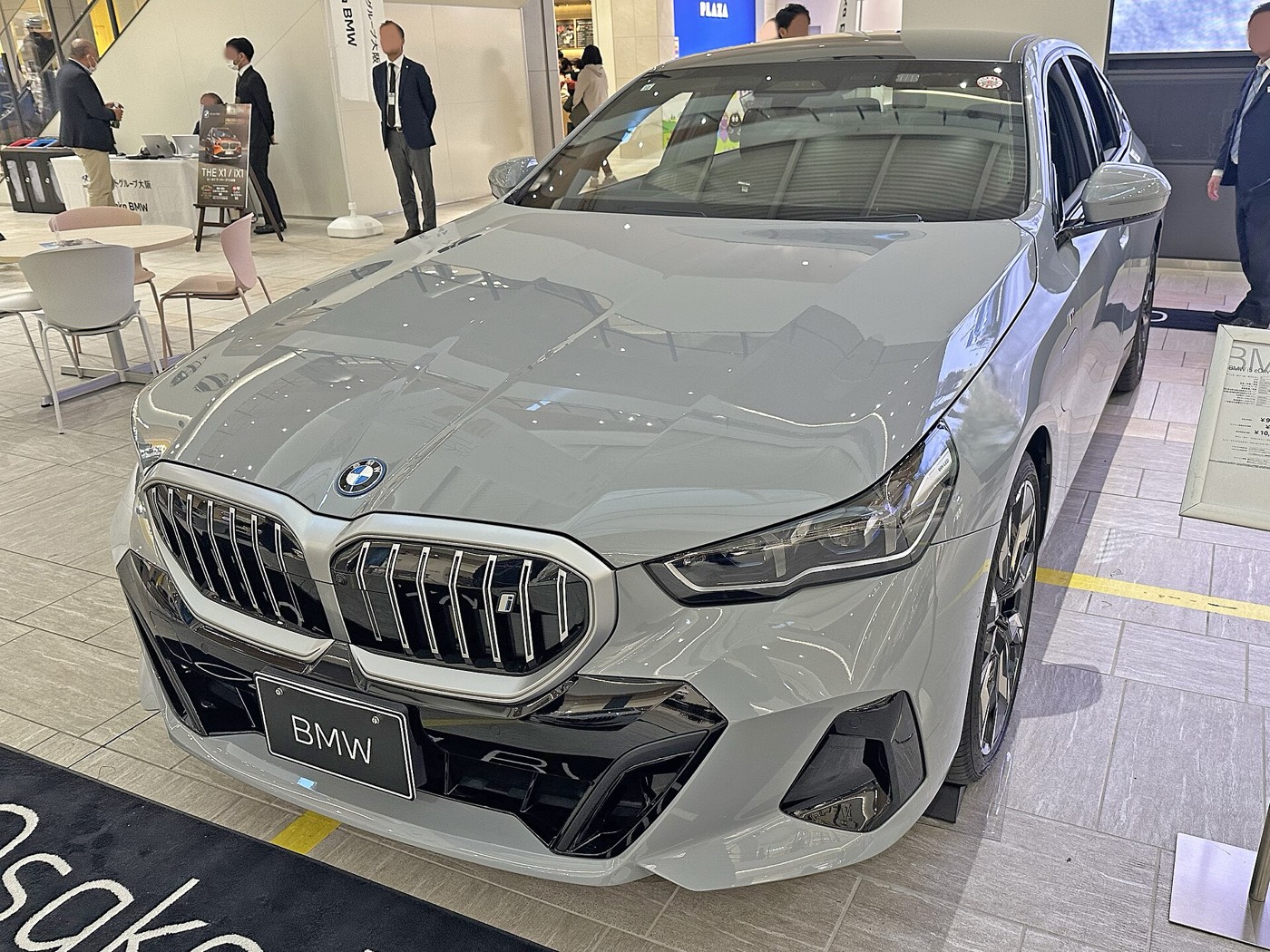 BMW i5