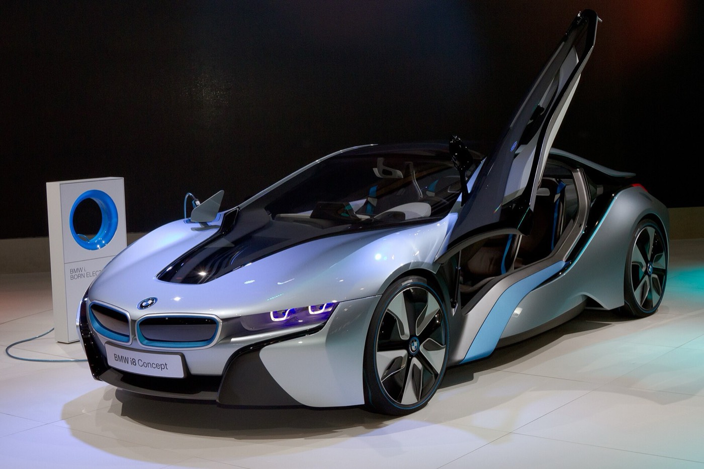 BMW i8