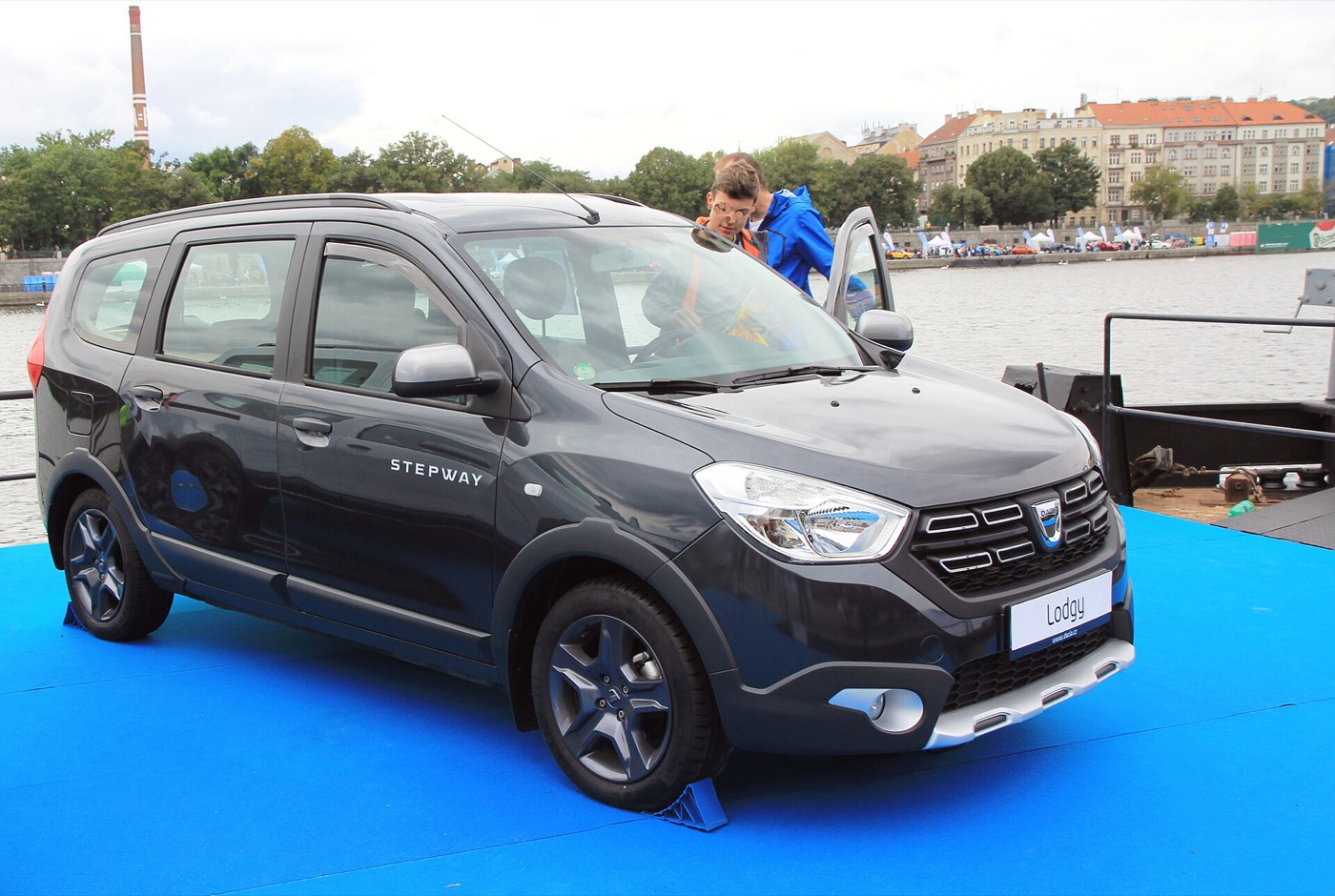 Dacia Lodgy