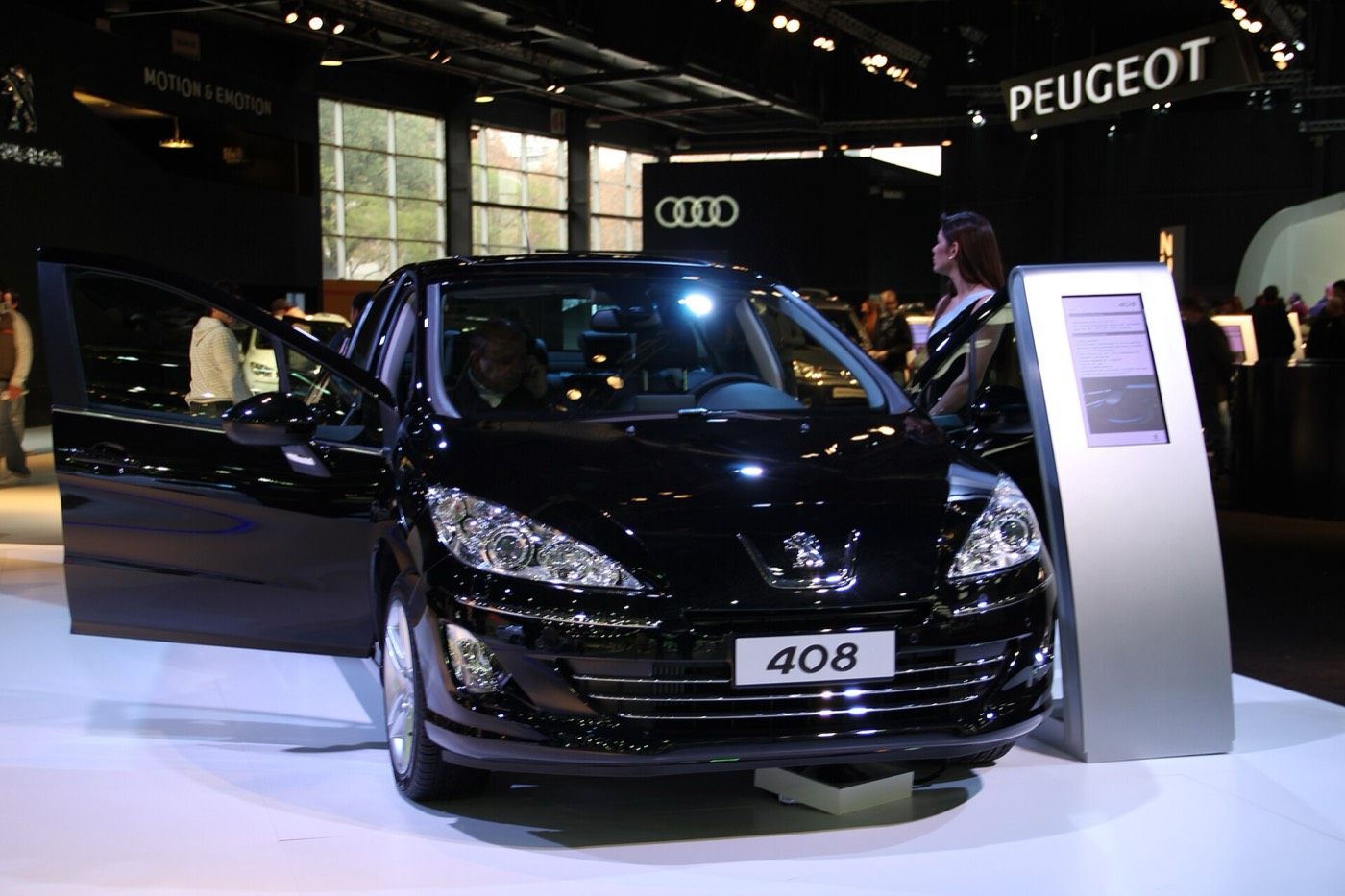 Peugeot 408