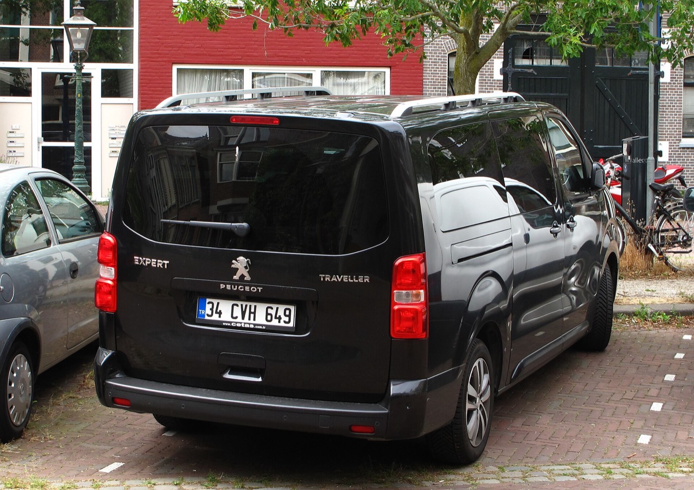 Peugeot Expert / Traveller