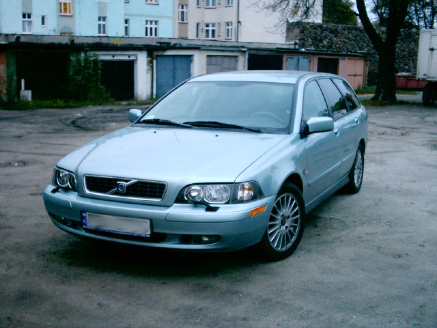 Volvo V40